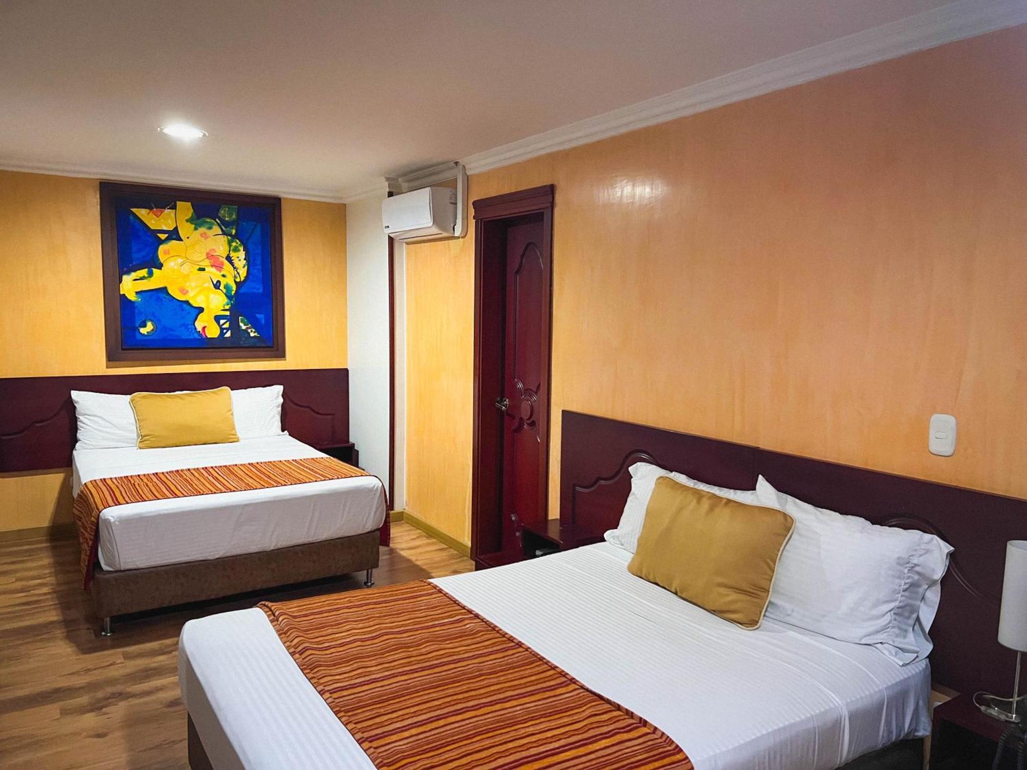 Luxor Hotel